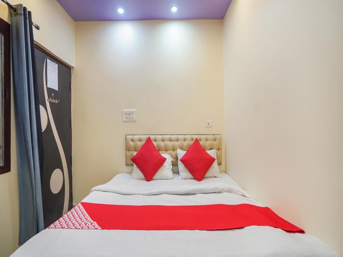 Oyo 75627 New Ankit Guest House Варанасі Екстер'єр фото